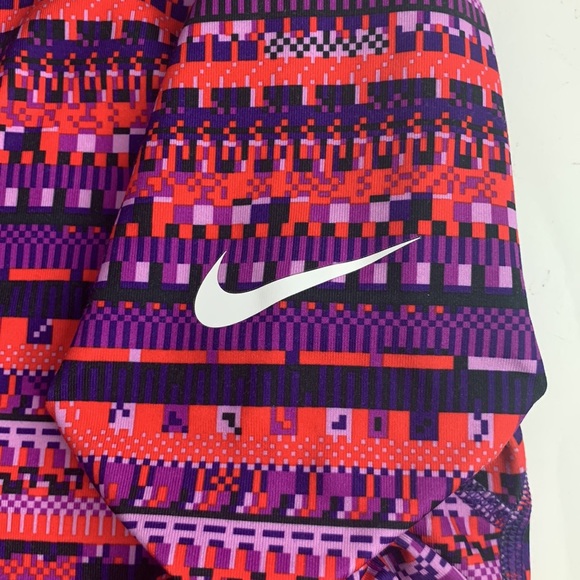 Nike Pro Half Zip Pullover Top Shirt Size Medium Pink Purple Design Compression - Picture 7 of 11